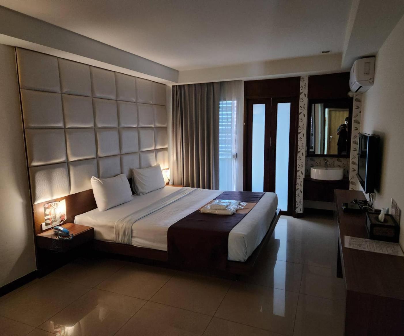 Collection O The Bangkok Cha Cha Suite Buitenkant foto